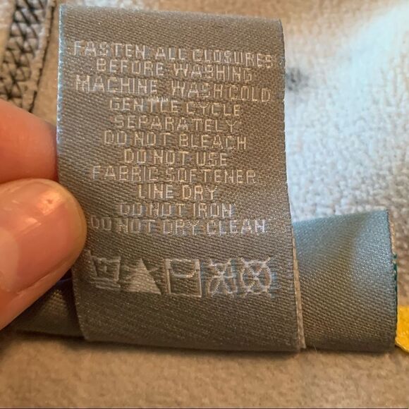 3 for $30! Free Country black zip up jacket - Picture 4 of 10